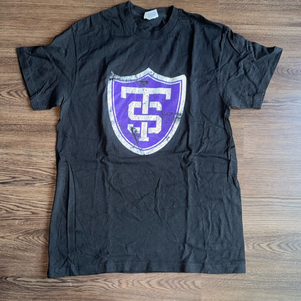 University of St Thomas tshirt